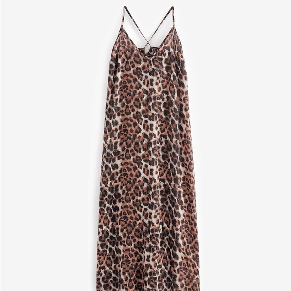 Victoria's Secret Leopard Print Maxi Dress for night time or lounge - Picture 1 of 7